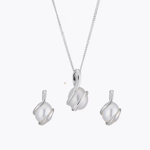 9ct White Gold Cultured Freshwater Pearl Gift Set