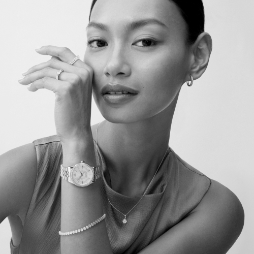UP TO 50% OFF SELECTED LINES + EXTRA 10% OFF UP TO 50% OFF SELECTED LINES + EXTRA 10% OFF