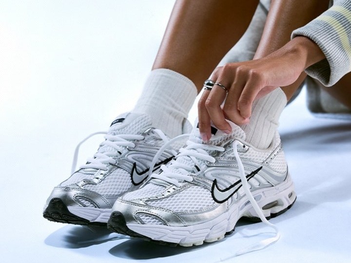 Nike Air Max Moto 2K