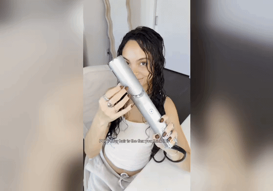 Shark Flexstyle Air Styler & Hair Dryer in use.