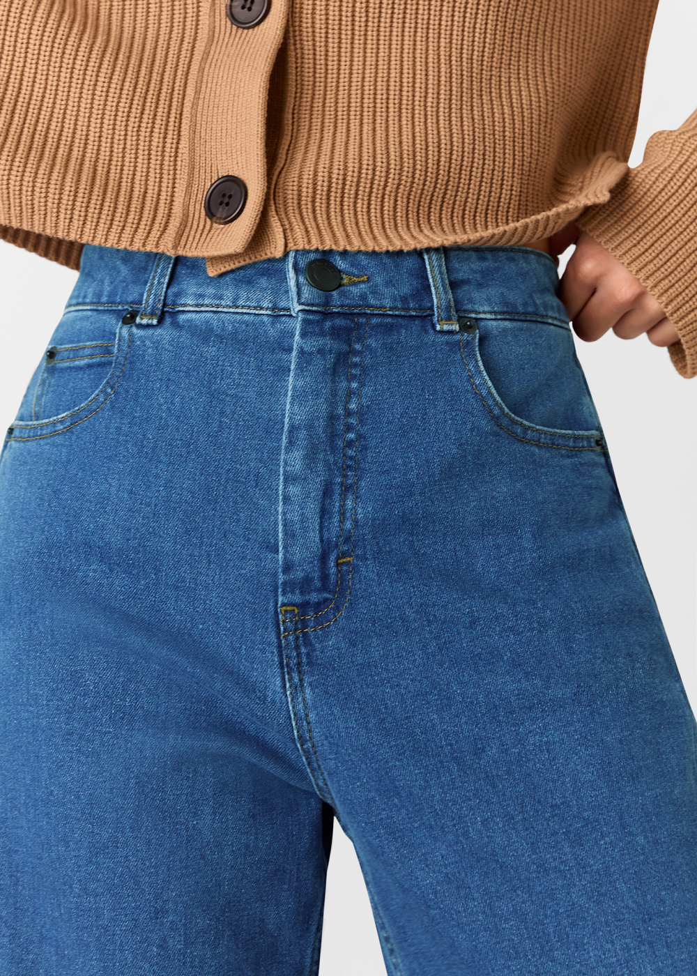 Denim Stretch Barrel Leg Jean