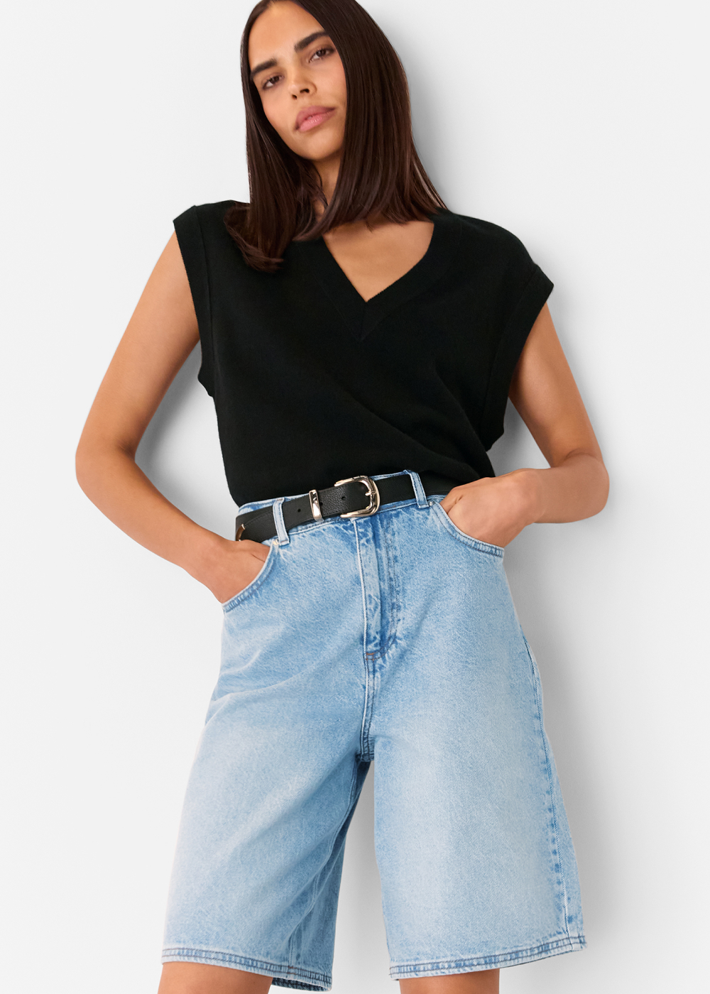 Black Willa V-Neck Cap Sleeve Tee