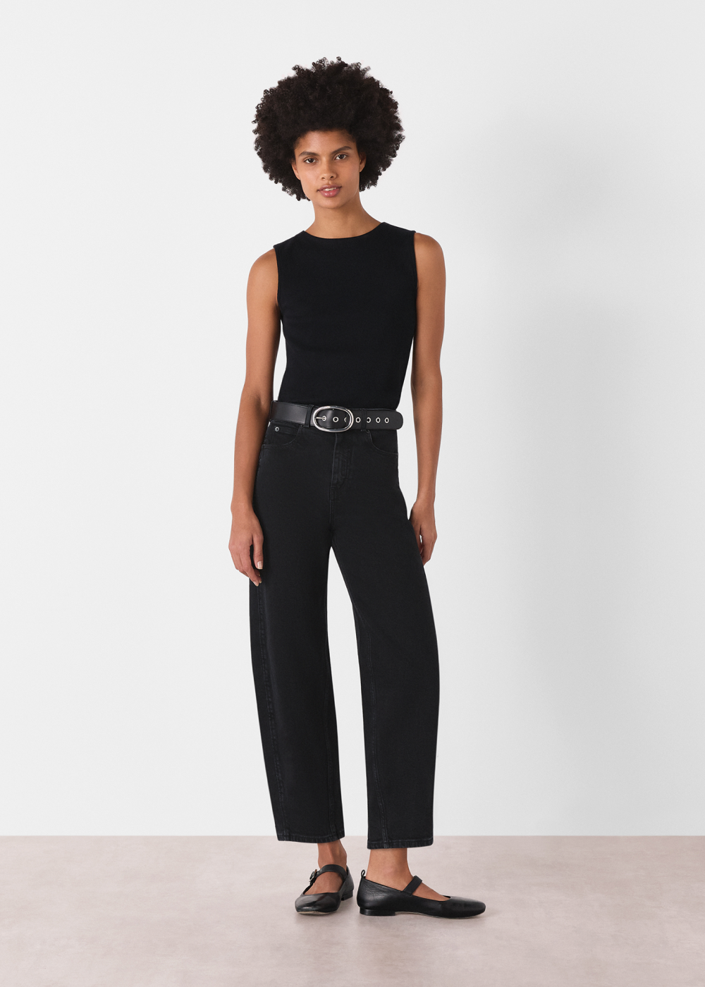 Black Stretch Barrel Leg Jean