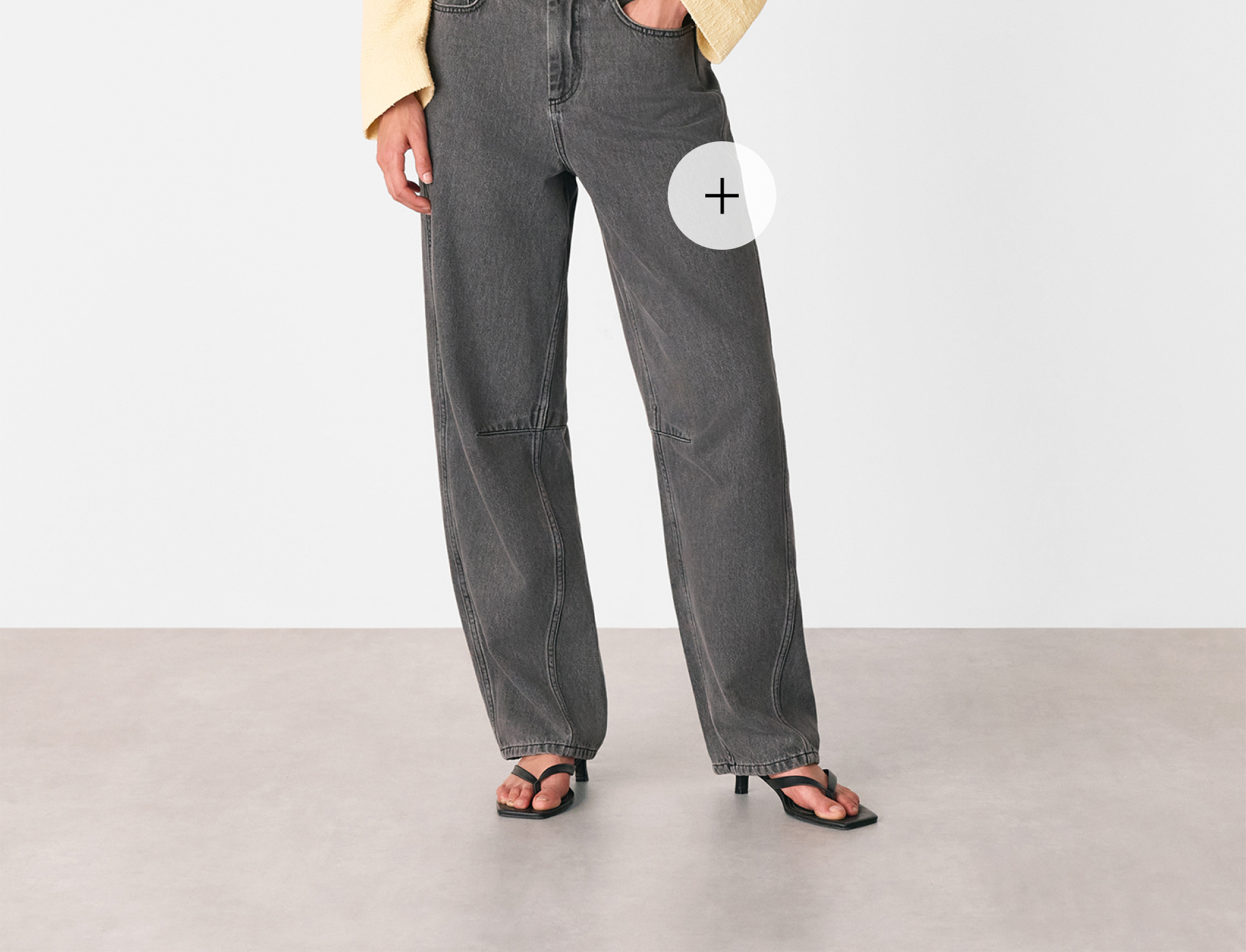 Grey Horseshoe Barrel Leg Jean