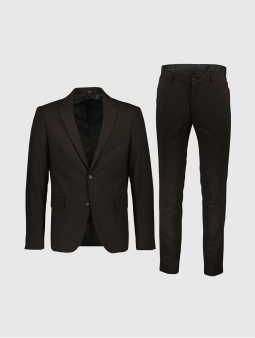 Shop hos din lokale Tøjeksperten eller på toejeksperten.dk