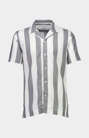 Shop hos din lokale Tøjeksperten eller på toejeksperten.dk