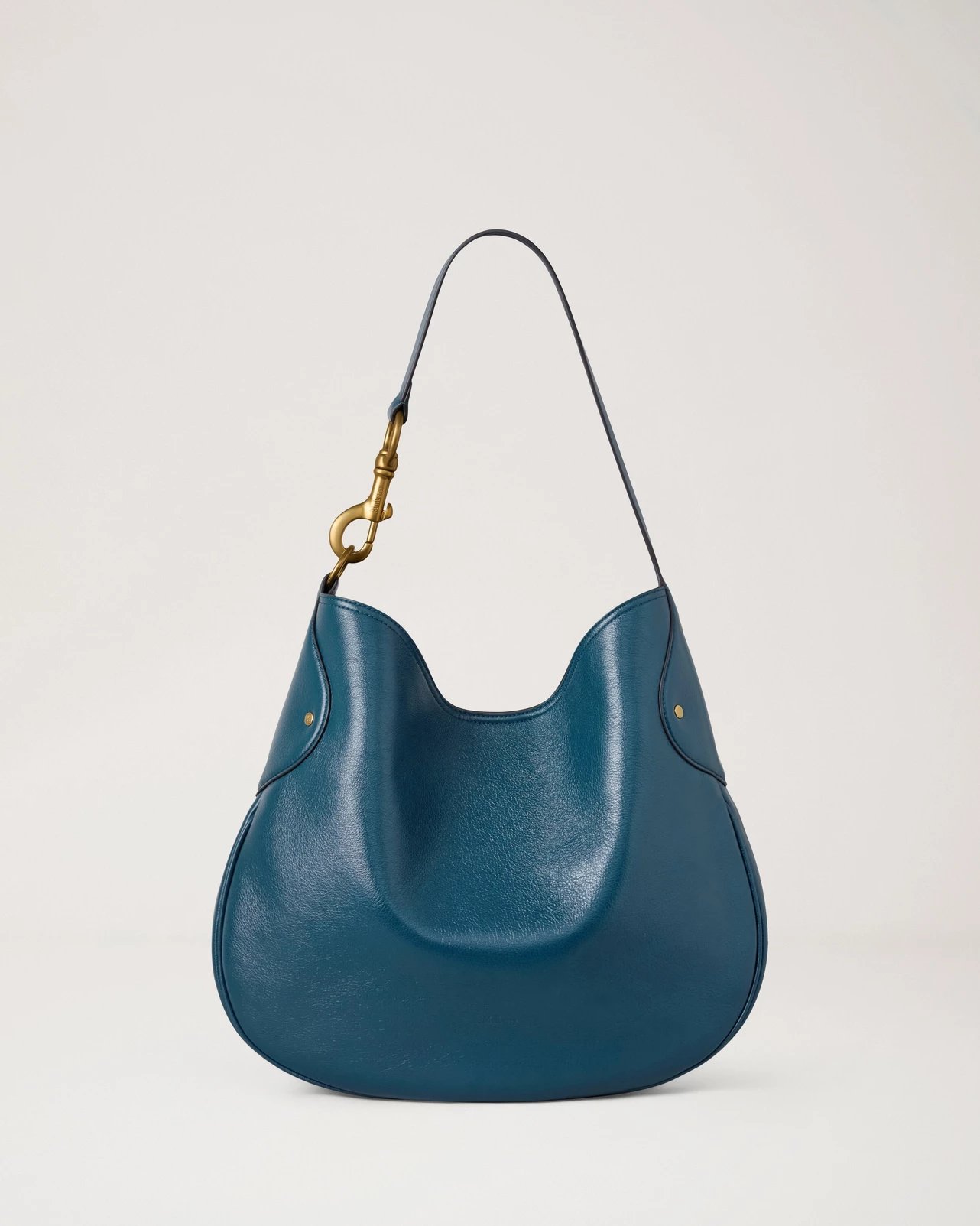 Hackney Shoulder Bag in Out of the Blue