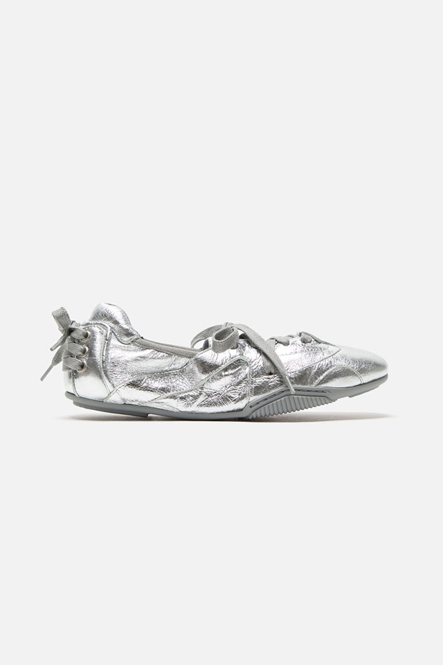 Lace-up Ballerinas