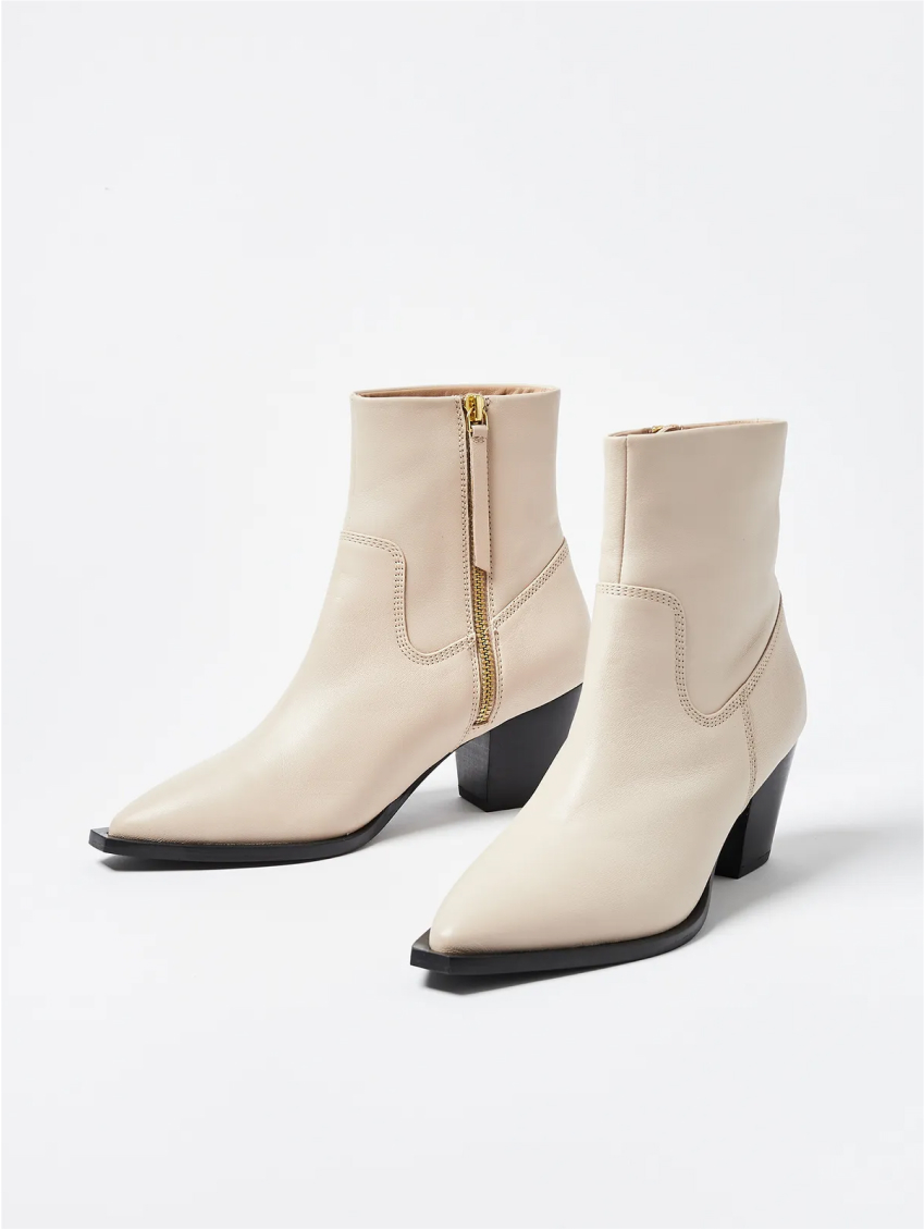 Western Off White Leather Heeled Boots