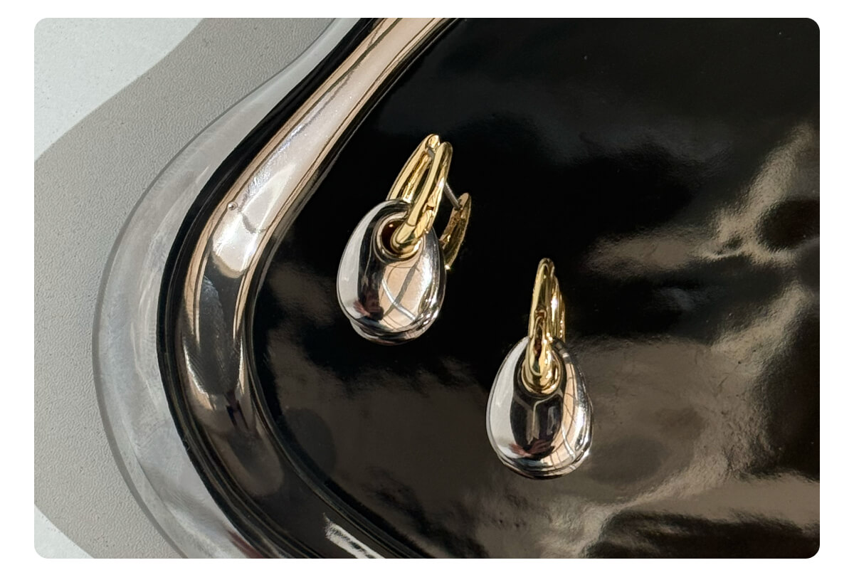 The pebble collection