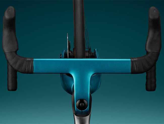 Blue CustomColour on titanium bike