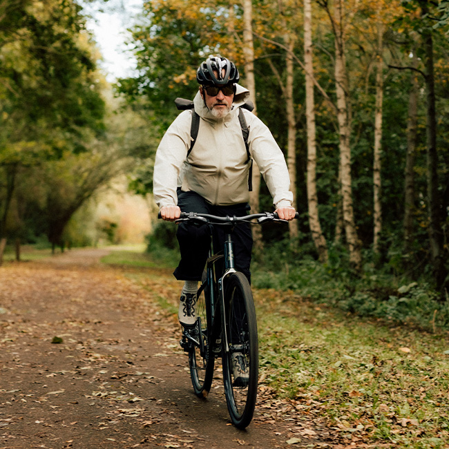 Man riding the CGR E CARBON-X