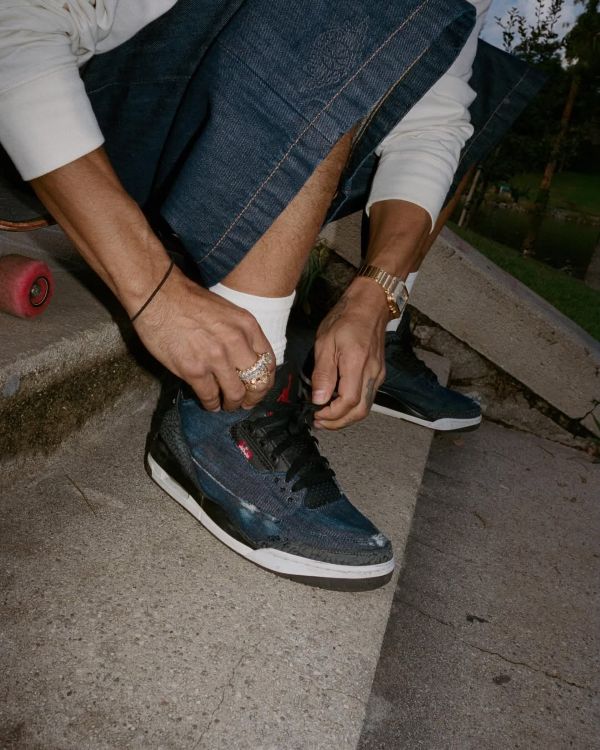 Air Jordan 3 x Levi's 