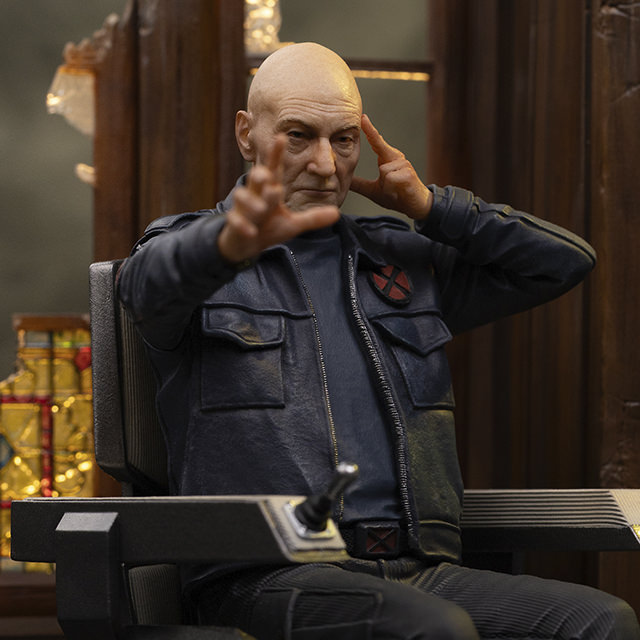 Professor Xavier 1:10 Scale Statue