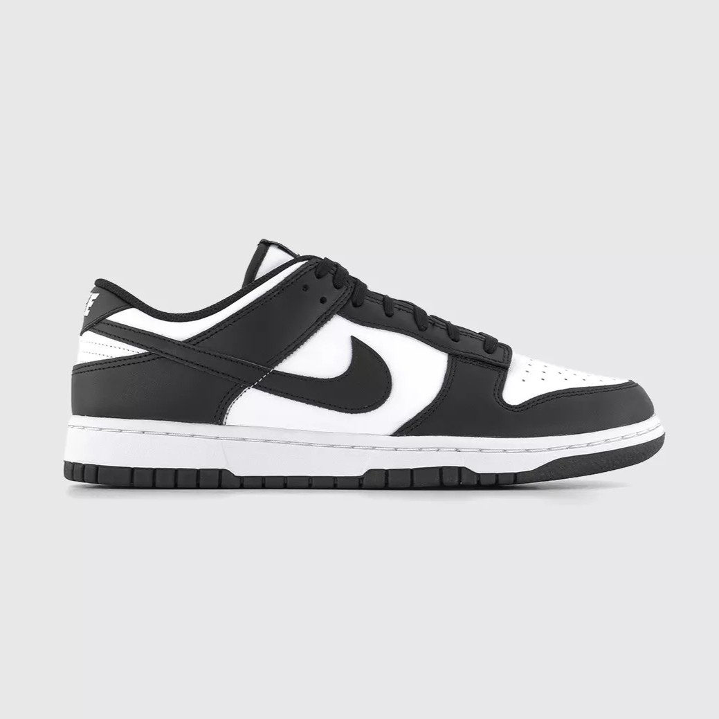 Nike Dunk Low Trainers Image