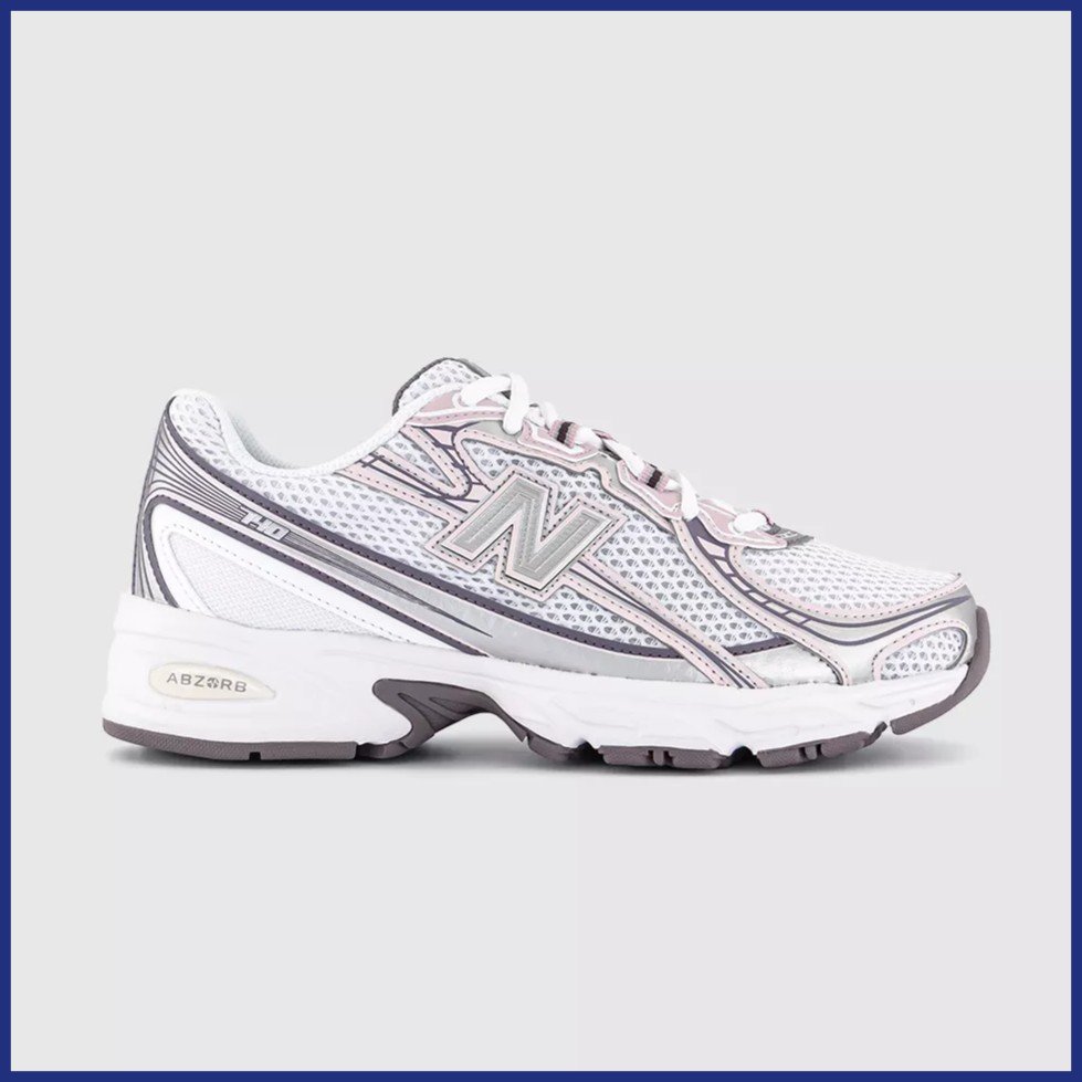 New Balance 740 Trainers Image