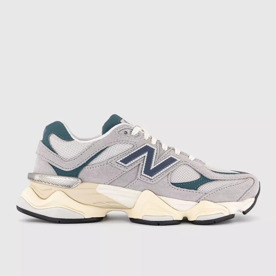 New Balance 9060 Trainers Image