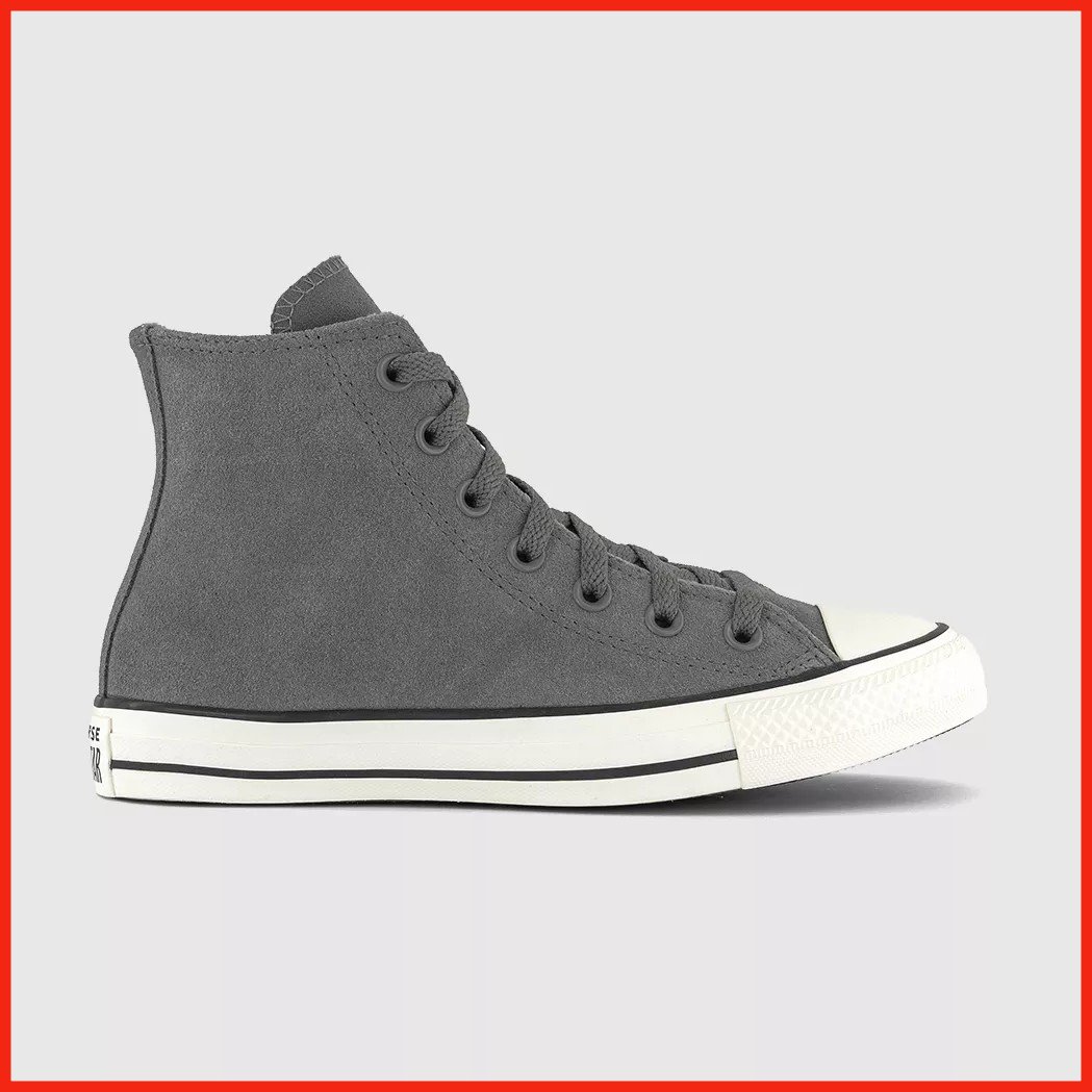 Converse Trainers Image