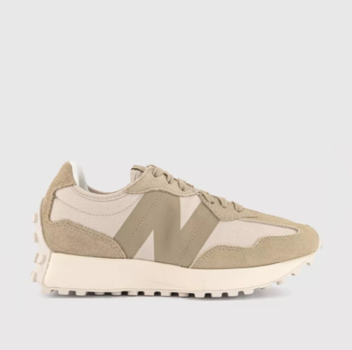 New Balance 327 Trainers Image