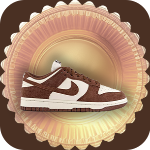 Nike Dunk Low Trainers Image