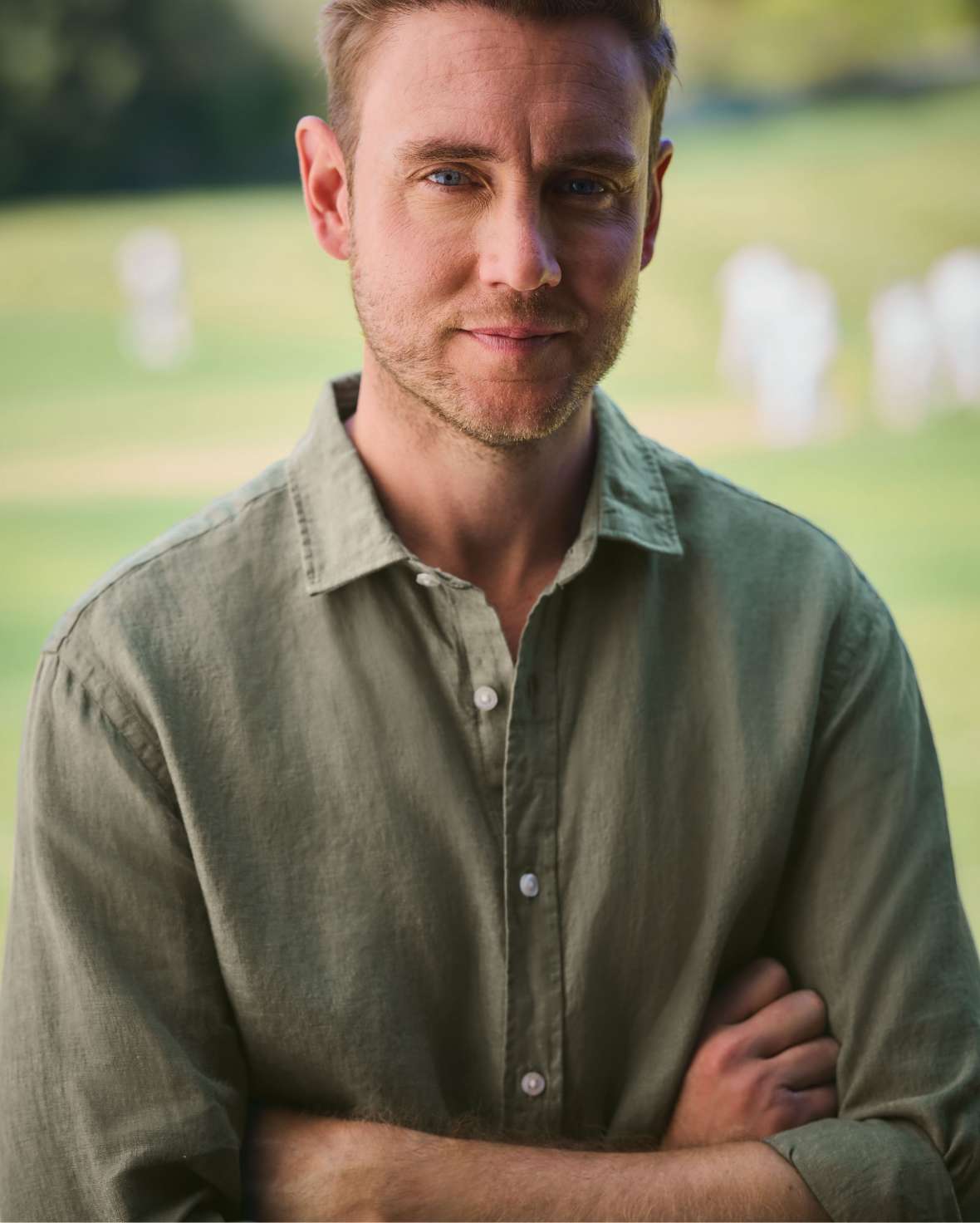Stuart Broad wearing a 100% Linen Shirt