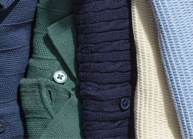 Strukturiertes Strick-Polo aus Baumwolle mit offenem Polokragen