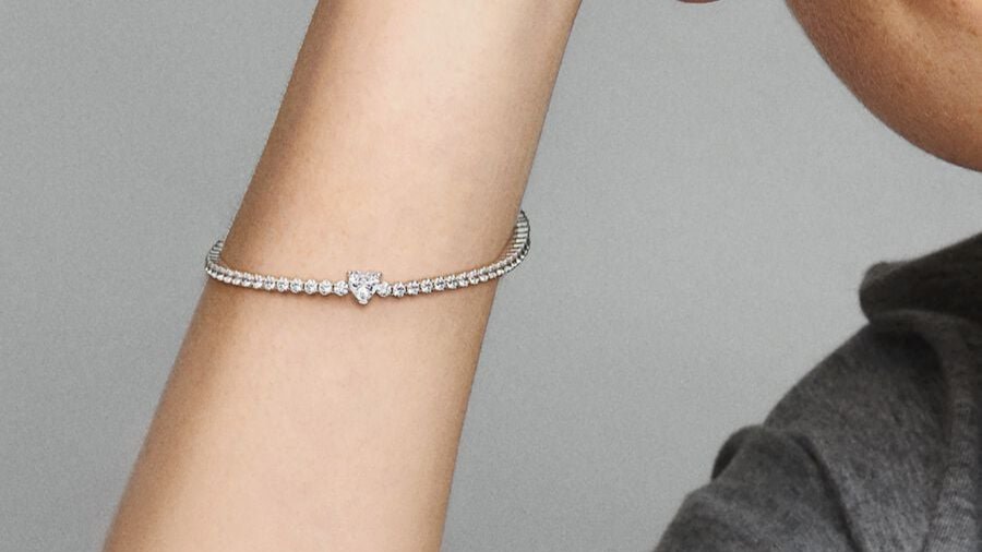 Bracciale Tennis con Cuore in rilievo