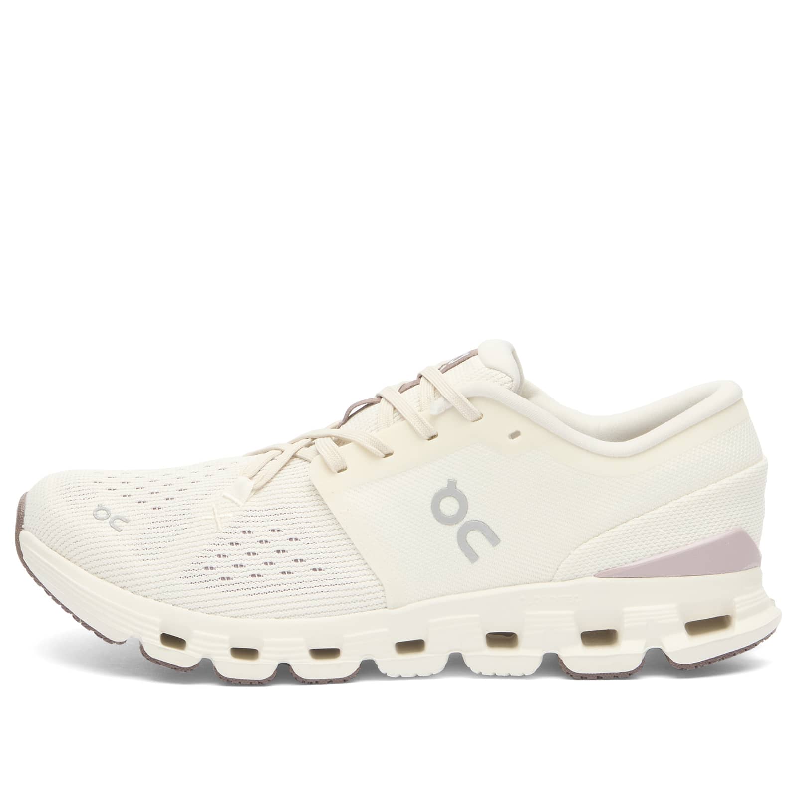ON Cloudx4 Sneaker