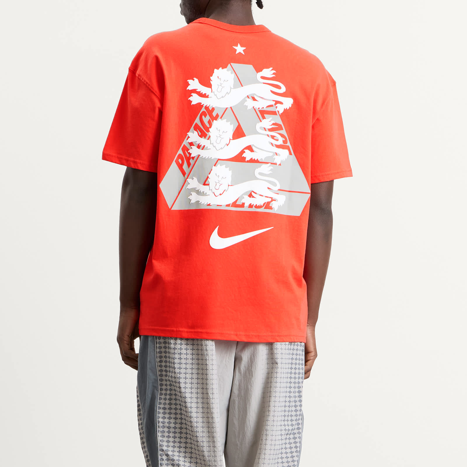 Nike x Palace England T-Shirt