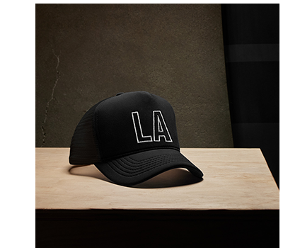 LA GRAPHIC EMBROIDERED SCUBA TRUCKER HAT