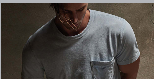 LIGHTWEIGHT JERSEY POCKET TEE