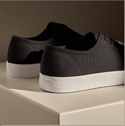 Men's Cotton Canvas Low Top Sneaker