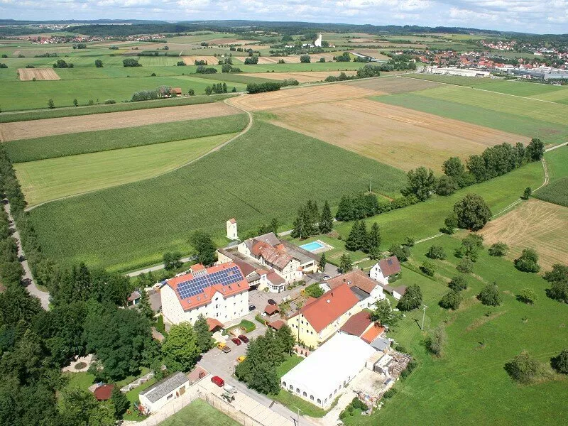 seebauer-hotel-gut-wildbad-hotel-aussenansicht-90443.webp