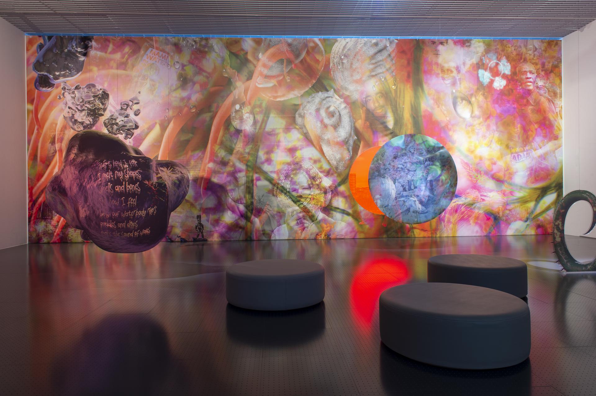 Josèfa NTJAM, The Deep – Living Memories, 2022 - Commande du Centre Pompidou-Metz - Courtesy de l’artiste et Nicoletti Contemporary, Londres © Centre Pompidou-Metz / Photo Marc Domage / 2022 / Exposition Les Portes du possible. Art & science-fiction